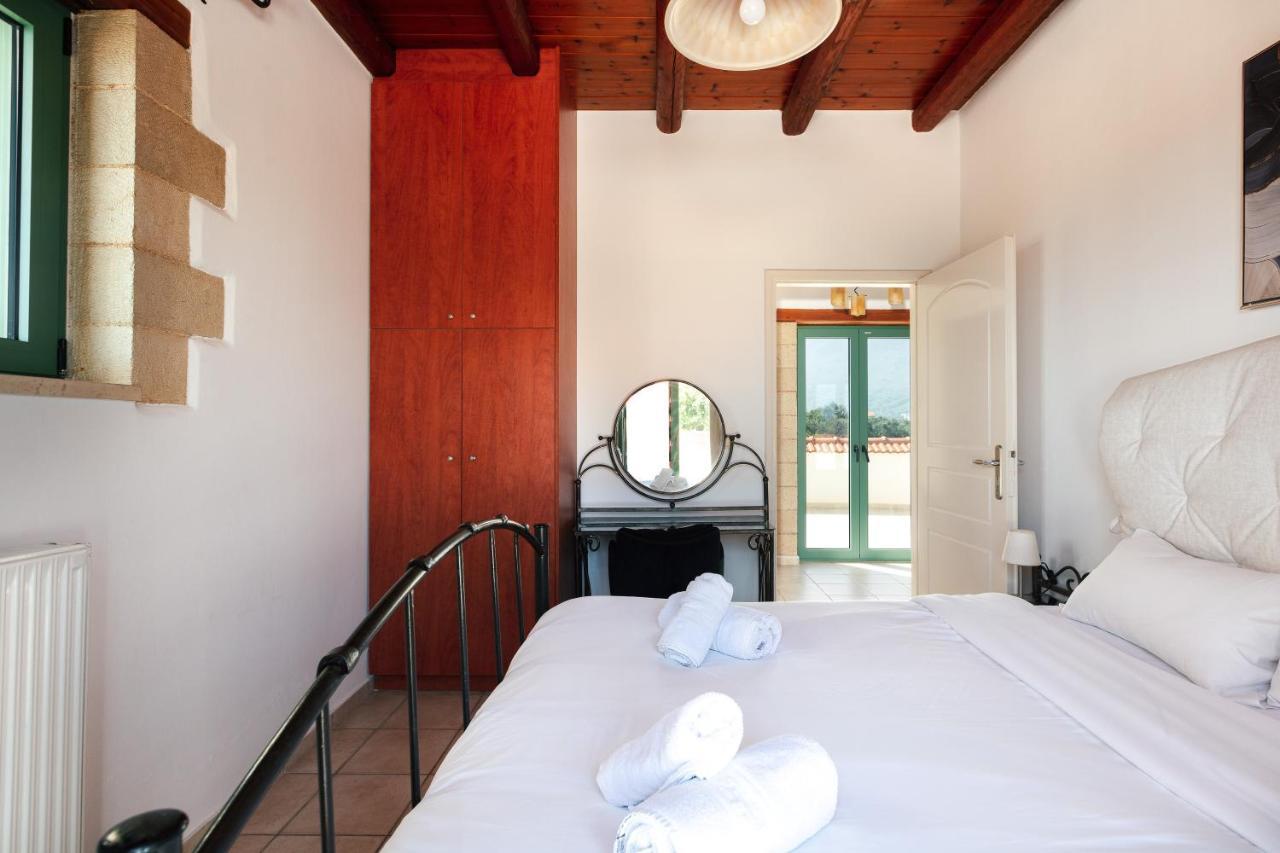 Villa Pinelopi Asproulianoi Экстерьер фото