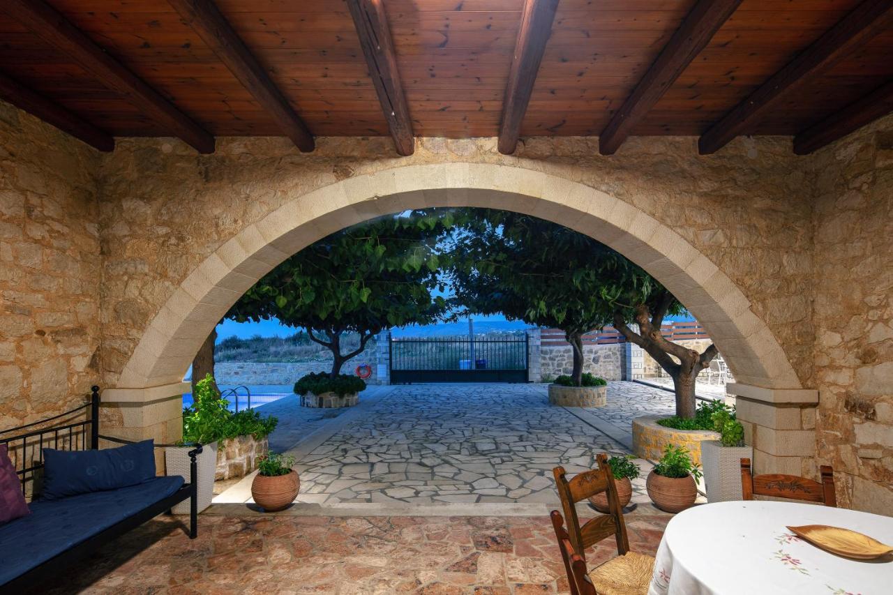 Villa Pinelopi Asproulianoi Экстерьер фото
